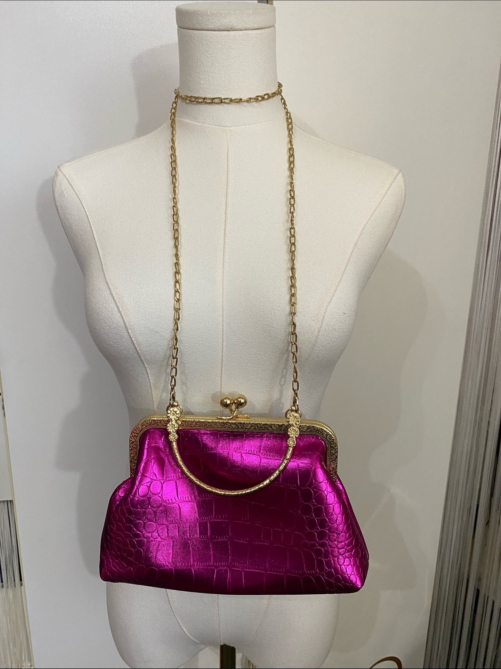 Metallic Fuchsia Kiss Lock Croc Embossed Bag